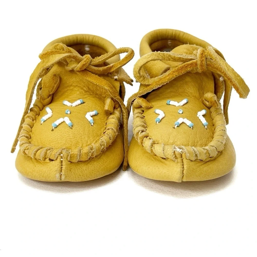 Taos Mox Baby Beaded Moccasins Size 30 = Size 3 Infant Deerskin Mocs Fringed EUC